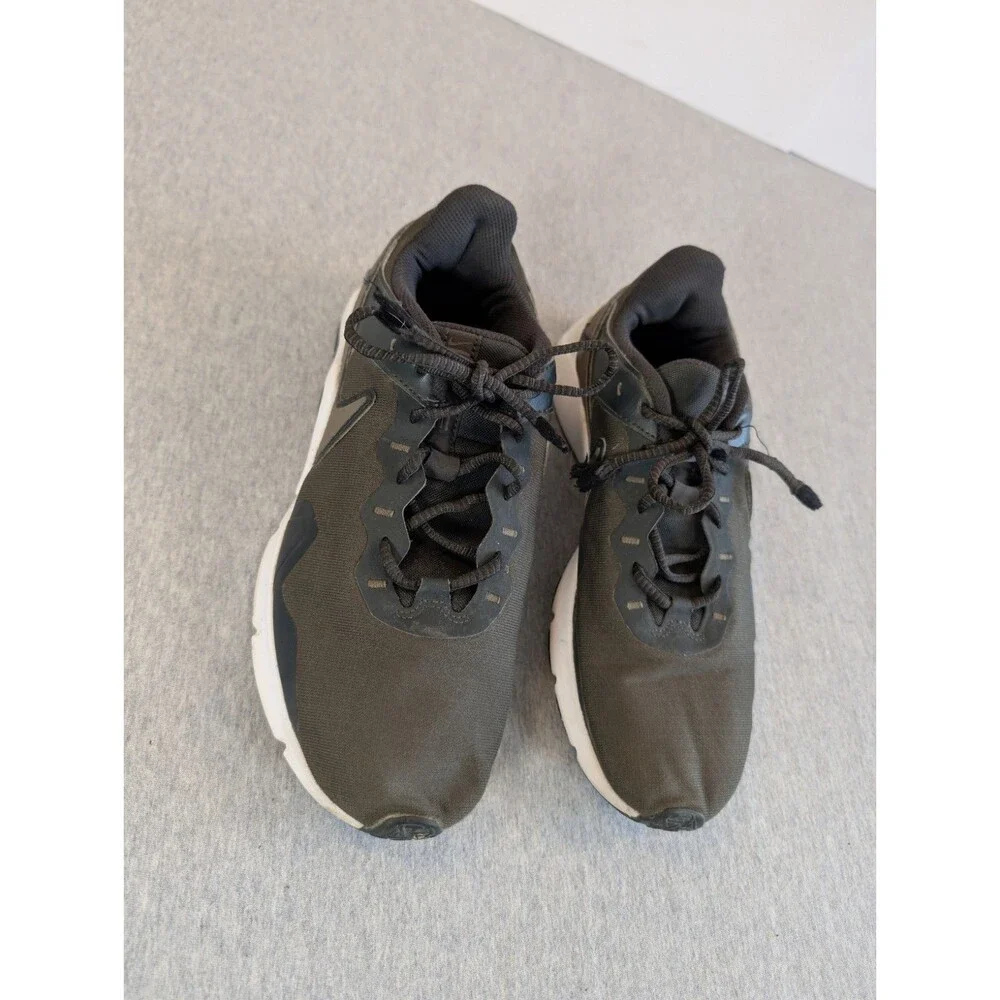Nike Men's Legend Essential 2 Cargo Khaki Low Top Sneakers CQ9356-330 Size 8.5